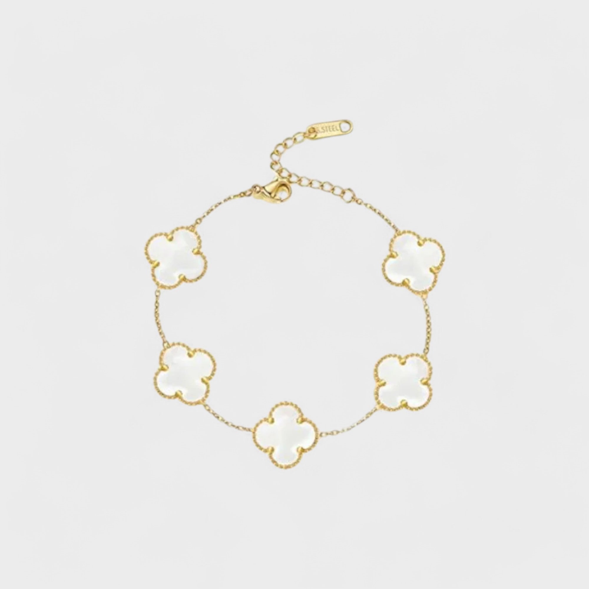 Bracelet with flower motif
