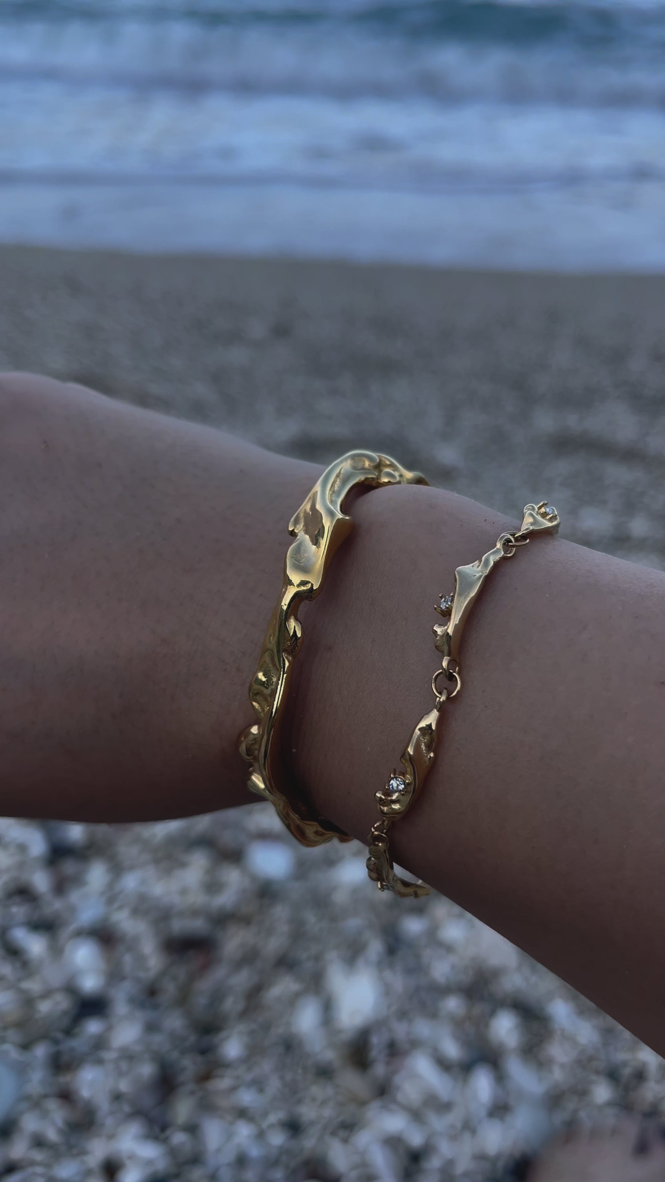 Wave bracelet