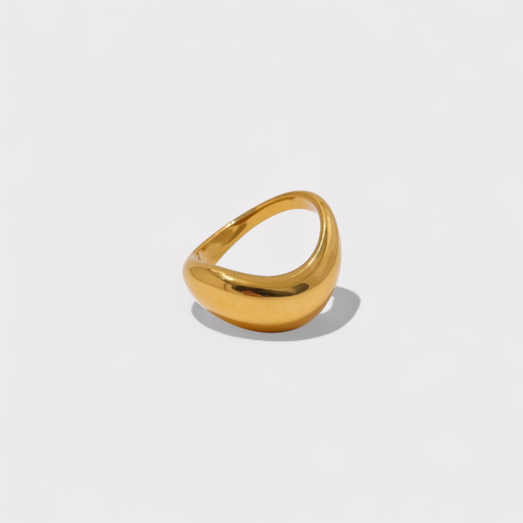Oval ring