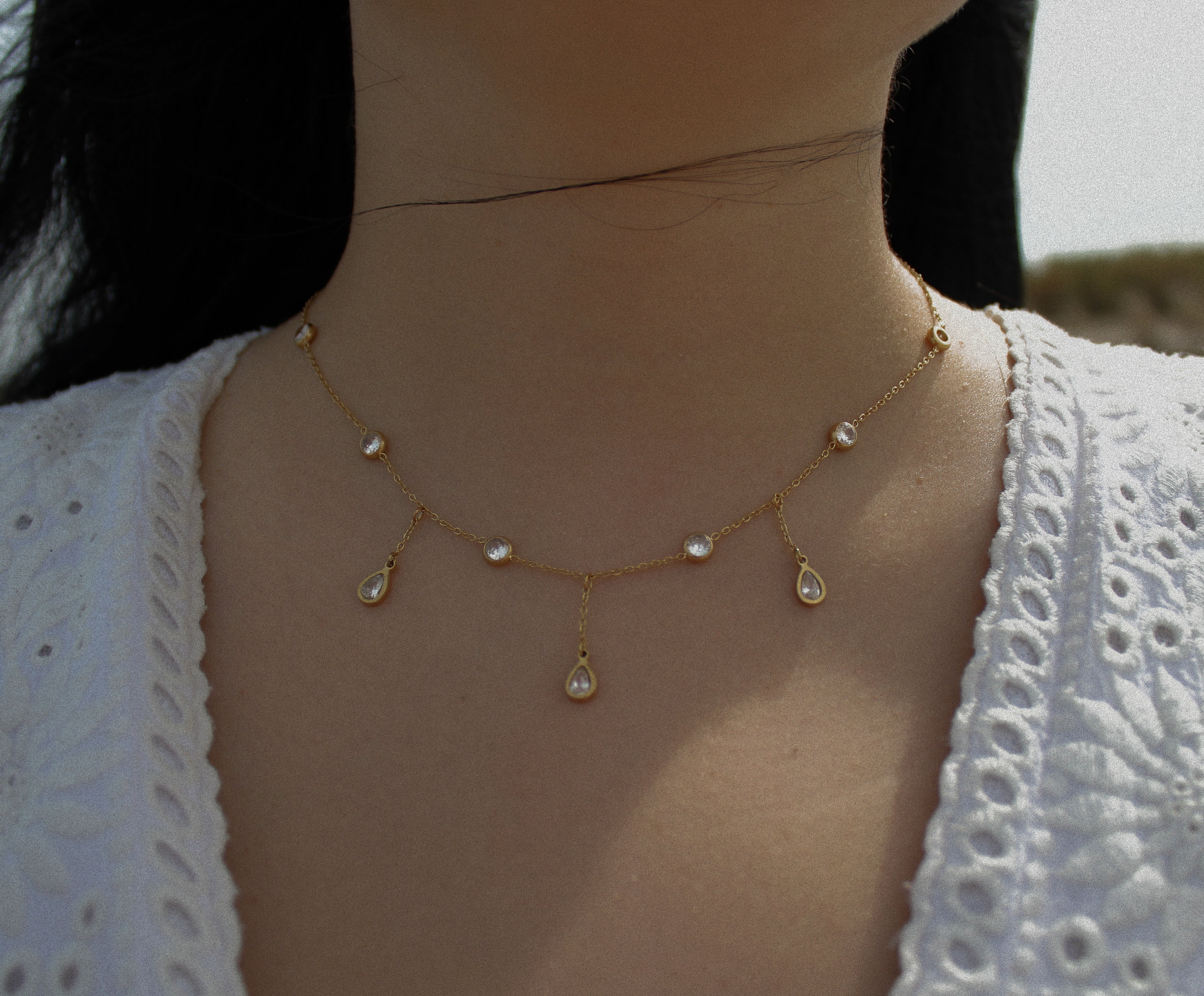 Zircon pendant necklace