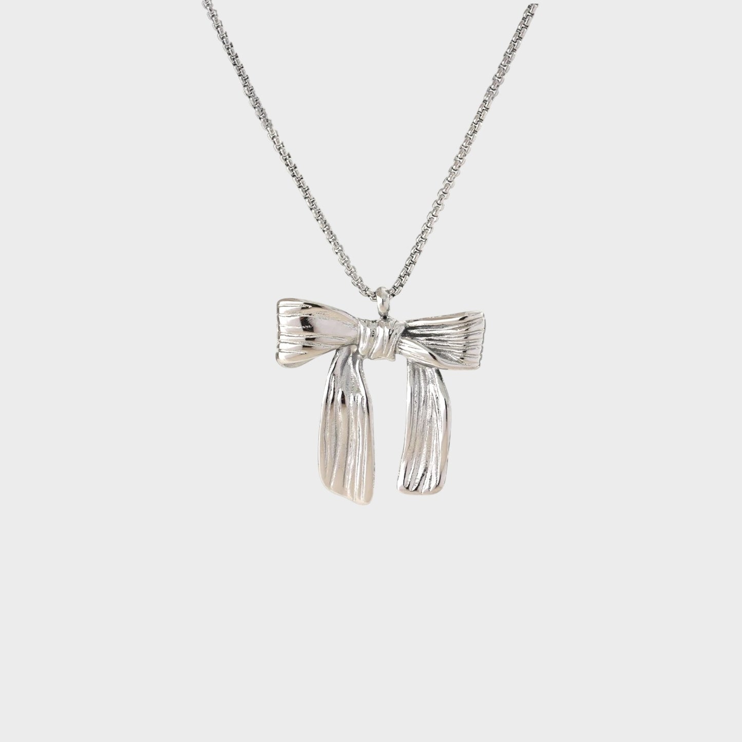 Bow necklace